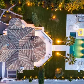 Magnificent 5-bedroom luxury villa nestled in the heart of Nueva Andalucía, Marbella Picture 33