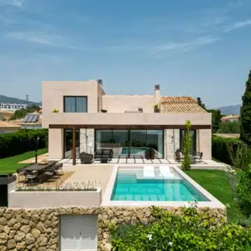 Elegant 4-bedroom villa with modern design and Mediterranean architecture in Paraiso Alto, Benahavis Picture 31