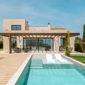 Elegant 4-bedroom villa with modern design and Mediterranean architecture in Paraiso Alto, Benahavis Picture 17