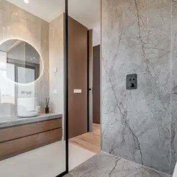Elegant 4-bedroom villa with modern design and Mediterranean architecture in Paraiso Alto, Benahavis Picture 12