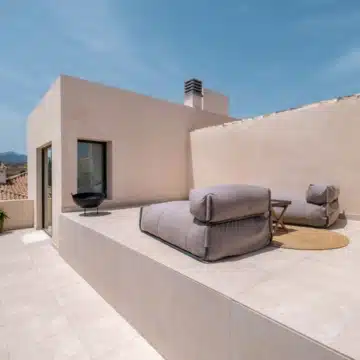 Elegant 4-bedroom villa with modern design and Mediterranean architecture in Paraiso Alto, Benahavis Picture 5