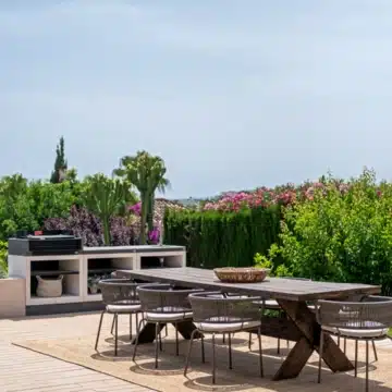 Elegant 4-bedroom villa with modern design and Mediterranean architecture in Paraiso Alto, Benahavis Picture 44