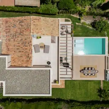 Elegant 4-bedroom villa with modern design and Mediterranean architecture in Paraiso Alto, Benahavis Picture 33