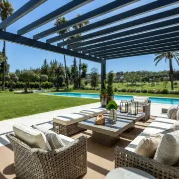 Outstanding Frontline Golf Villa with unbeatable views in Las Brisas, Nueva Andalucía Picture 1