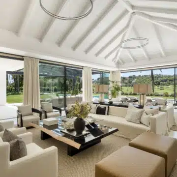 Outstanding Frontline Golf Villa with unbeatable views in Las Brisas, Nueva Andalucía Picture 0