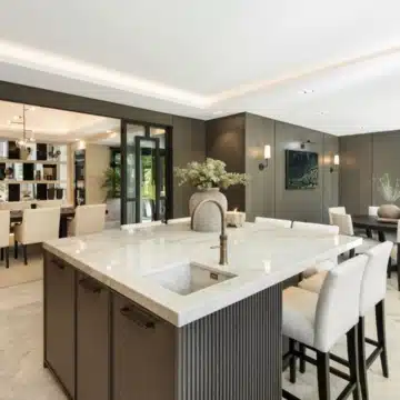 Outstanding Frontline Golf Villa with unbeatable views in Las Brisas, Nueva Andalucía Picture 6