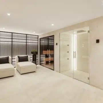 Outstanding Frontline Golf Villa with unbeatable views in Las Brisas, Nueva Andalucía Picture 24