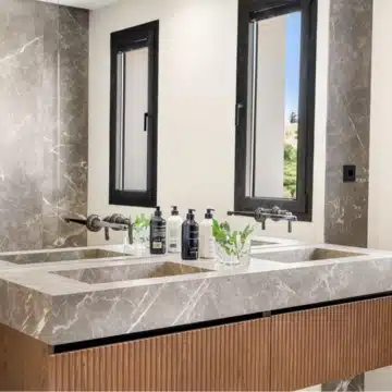 Exclusive villa with open views to the sea and mountains in Los Flamingos, Benahavis Picture 16