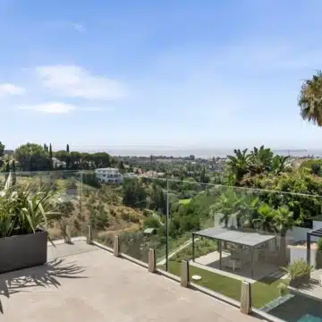 Exclusive villa with open views to the sea and mountains in Los Flamingos, Benahavis Picture 34