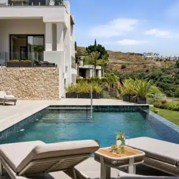 Exclusive villa with open views to the sea and mountains in Los Flamingos, Benahavis Picture 5