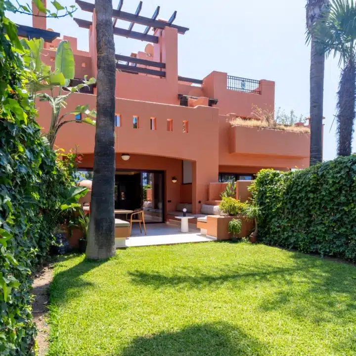 Refurbished townhouse located in the desirable Altos de Puente Romano, Marbella Golden Mile Picture