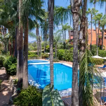 Refurbished townhouse located in the desirable Altos de Puente Romano, Marbella Golden Mile Picture 27