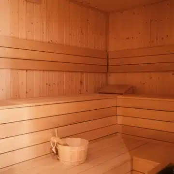 Stunning apartment with panoramic views in a boutique gated development of La Quinta, Benahavis Picture 42