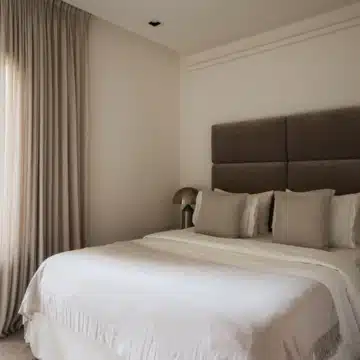 Stunning apartment with panoramic views in a boutique gated development of La Quinta, Benahavis Picture 30