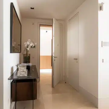 Stunning apartment with panoramic views in a boutique gated development of La Quinta, Benahavis Picture 24