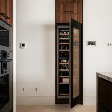 Stunning apartment with panoramic views in a boutique gated development of La Quinta, Benahavis Picture 23