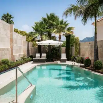 Stunning apartment with panoramic views in a boutique gated development of La Quinta, Benahavis Picture 47