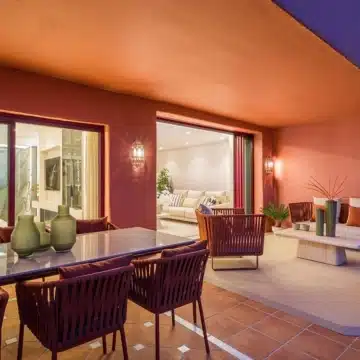 Newly renovated beachfront groundfloor apartment within the exclusive gated community of Menara Beach, Estepona Picture 12