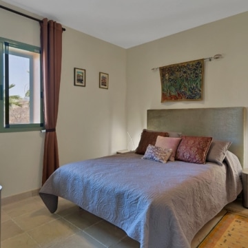 Spacious 3-Bedroom apartment in Four Seasons Los Flamingos Golf Resort, Benahavis Picture 12