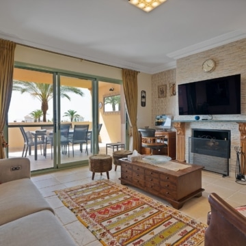 Spacious 3-Bedroom apartment in Four Seasons Los Flamingos Golf Resort, Benahavis Picture 28