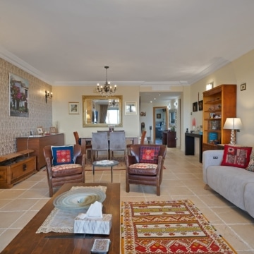 Spacious 3-Bedroom apartment in Four Seasons Los Flamingos Golf Resort, Benahavis Picture 29