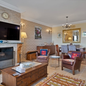 Spacious 3-Bedroom apartment in Four Seasons Los Flamingos Golf Resort, Benahavis Picture 1