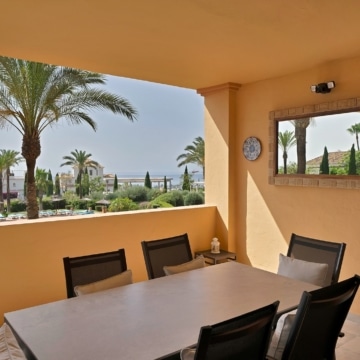 Spacious 3-Bedroom apartment in Four Seasons Los Flamingos Golf Resort, Benahavis Picture 31