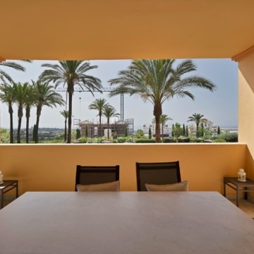 Spacious 3-Bedroom apartment in Four Seasons Los Flamingos Golf Resort, Benahavis Picture 32