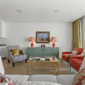 Charming apartment in the heart of the prestigious Puente Romano Resort, Marbella Golden Mile Picture 0