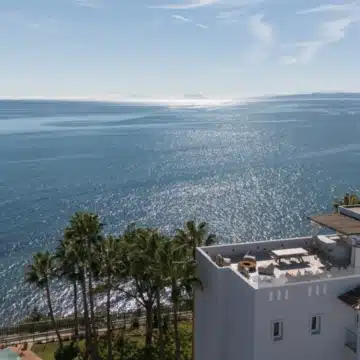 Punta Plata Collection – Exclusive beachfront penthouses with panoramic sea views in Estepona Picture 30