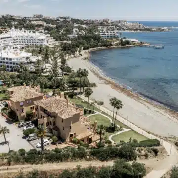 Beachfront groundfloor apartment with amazing sea views in Riviera Andaluza, Estepona Picture 66