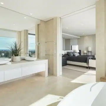 Remarkable villa boasting panoramic views in a prime location of La Quinta, Benahavis Picture 18