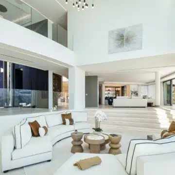 Luxury villa with panoramic sea views within the La Zagaleta Resort and Country Club, Benahavis Picture 25