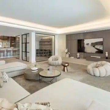 Luxury mansion with Andalusian architecture and breathtaking views in El Madroñal, Benahavis Picture 19