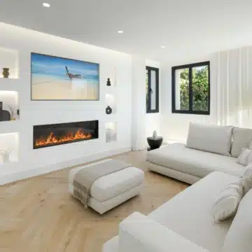 Magnificent villa with breathtaking panoramic sea and mountain views in La Quinta, Benahavis Picture 6