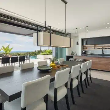 Remarkable villa boasting panoramic views in a prime location of La Quinta, Benahavis Picture 8