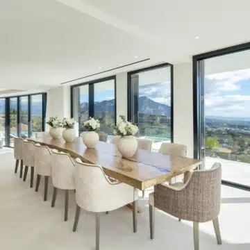 Luxury villa with panoramic sea views within the La Zagaleta Resort and Country Club, Benahavis Picture 8