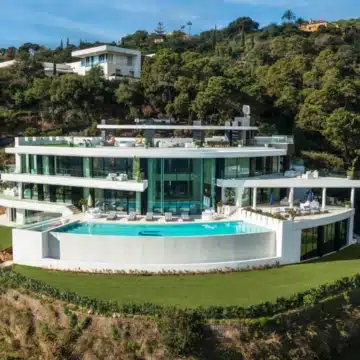 Luxury villa with panoramic sea views within the La Zagaleta Resort and Country Club, Benahavis Picture 42