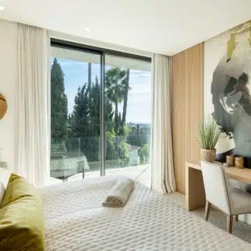 Remarkable villa boasting panoramic views in a prime location of La Quinta, Benahavis Picture 15