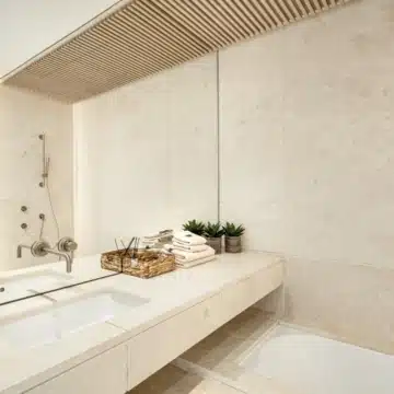 Remarkable villa boasting panoramic views in a prime location of La Quinta, Benahavis Picture 20