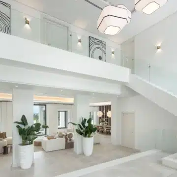 Luxury mansion with Andalusian architecture and breathtaking views in El Madroñal, Benahavis Picture 10