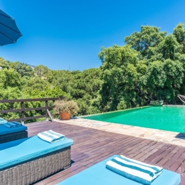 Majestic villa with breathtaking sea and mountain views in the serene Forest Hills of Estepona Picture 12