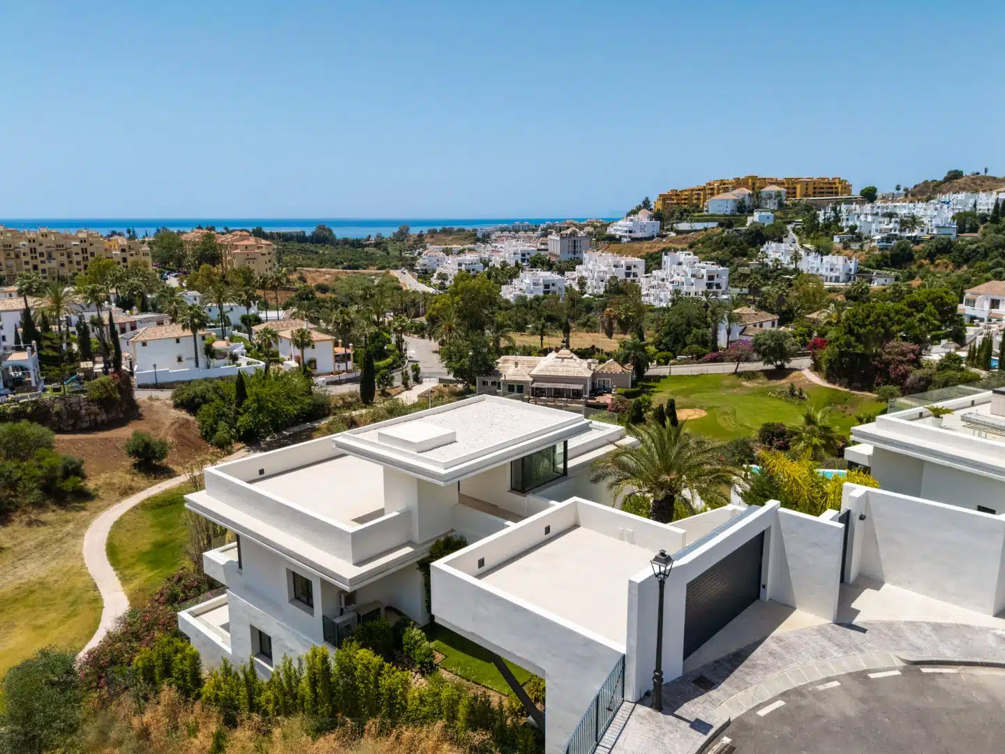 Villa Estepona Realista Real Estate Marbella 30