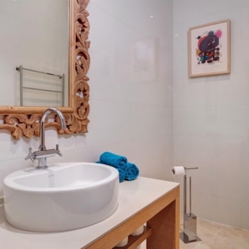 Exclusive 6 bedrooms villa with Andalusian charm in Guadalmina Baja, San Pedro de Alcantara Picture 21