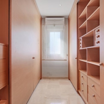 Exclusive 6 bedrooms villa with Andalusian charm in Guadalmina Baja, San Pedro de Alcantara Picture 29