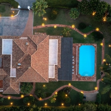 Exclusive 6 bedrooms villa with Andalusian charm in Guadalmina Baja, San Pedro de Alcantara Picture 44