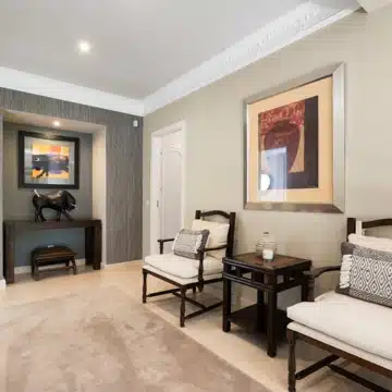 Beautiful Andalusian Villa located in the heart of Golf Valley in Las Brisas, Nueva Andalucia Picture 5