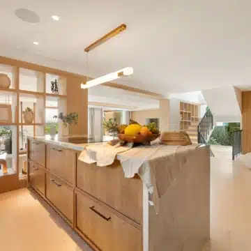 Striking five-bedroom villa located in the prestigious enclave of Nueva Andalucía Picture 5