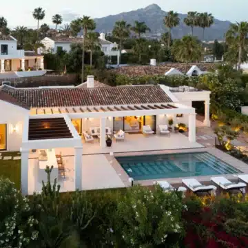 Beautiful villa nestled just minutes from the renowned Los Naranjos Golf Course in Nueva Andalucía Picture 50