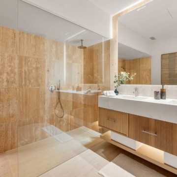 Striking five-bedroom villa located in the prestigious enclave of Nueva Andalucía Picture 15
